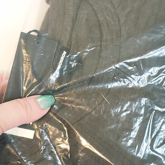 Monrow Relaxed Crew T Shirt in Moss Men's Small - Picture 3 of 6